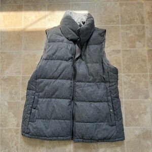 Old Navy Light Gray Quilted Puffer Vest